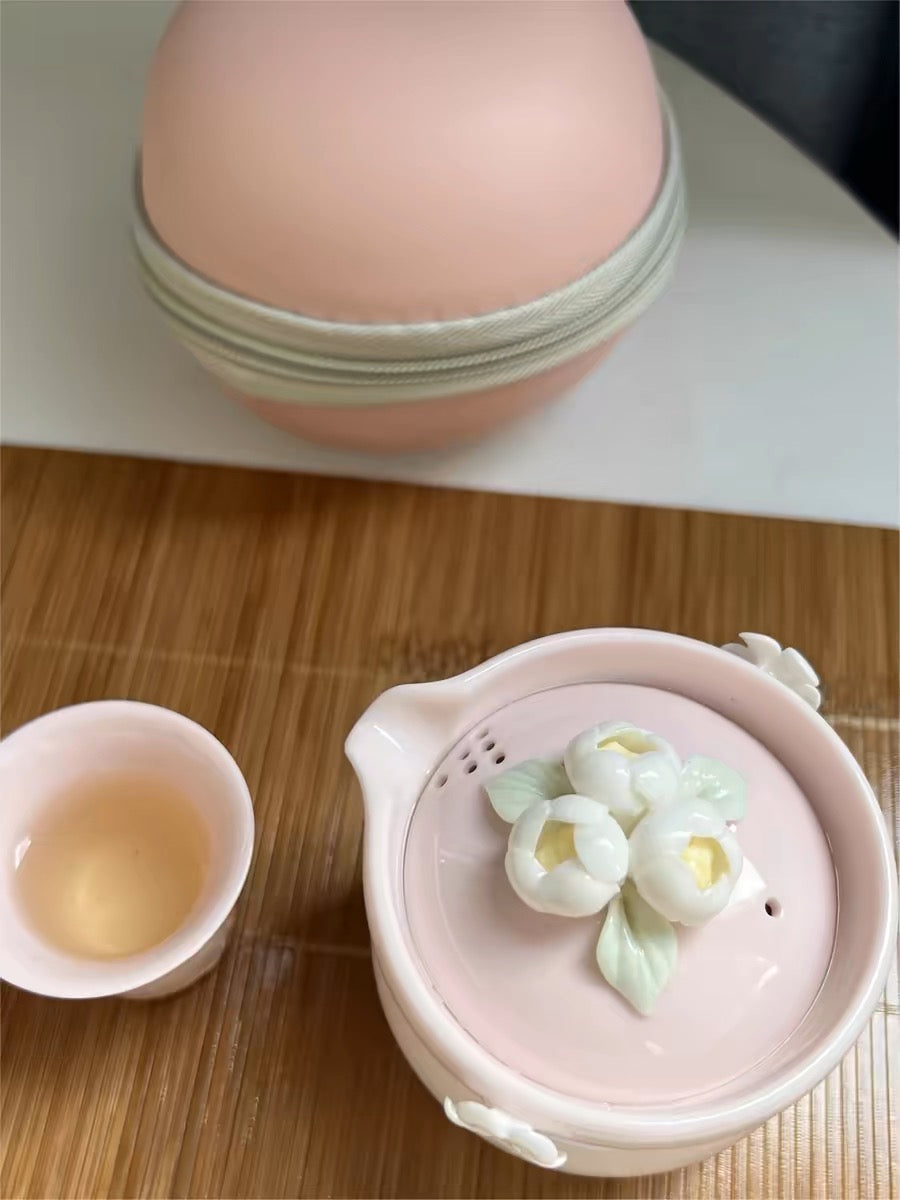 粉红雕花茶具 Pink Tea Set