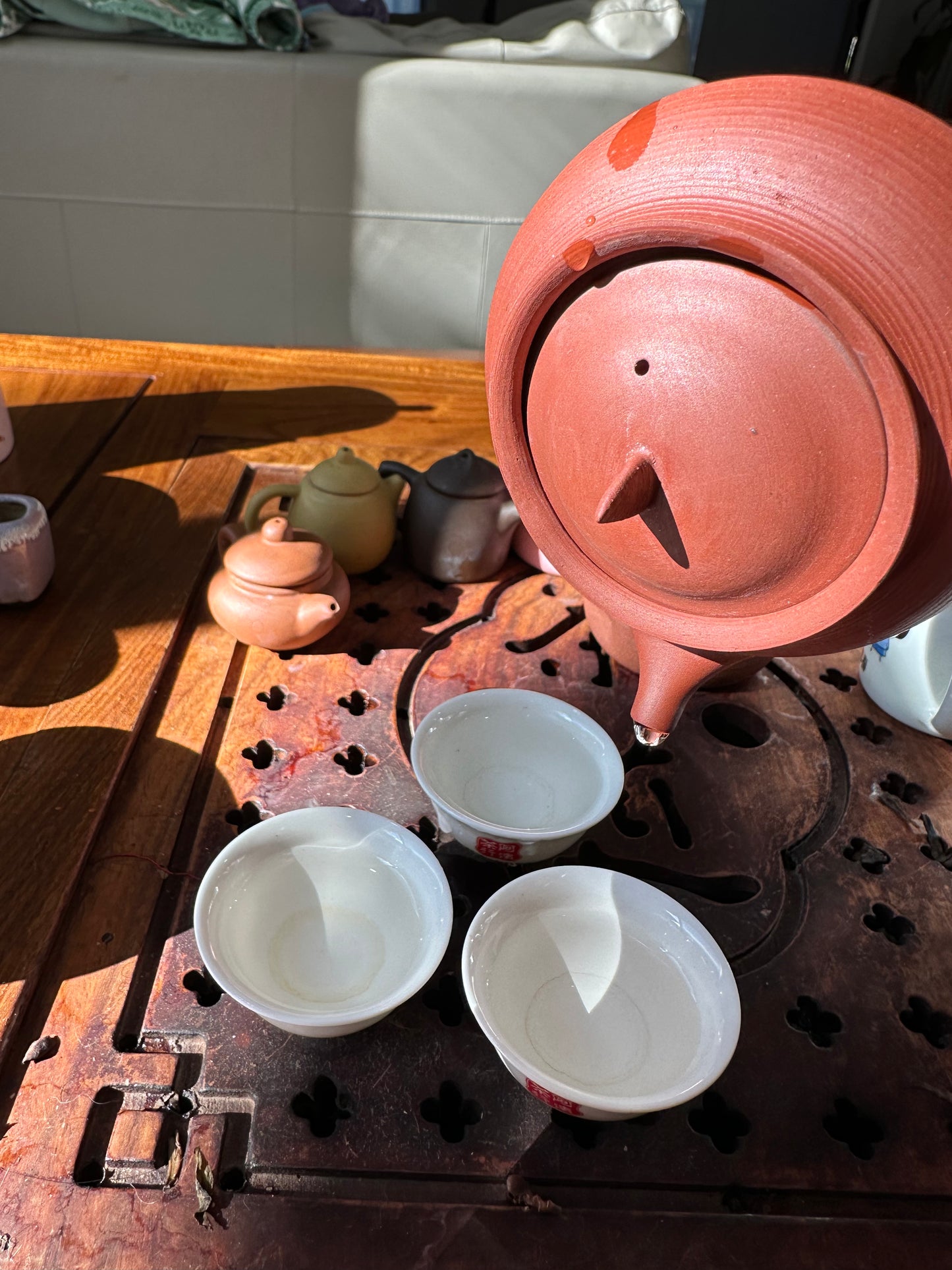 潮州手拉朱泥壶 章永城作品 Chaozhou hand-made red clay tea pot, 120ml 茶壶